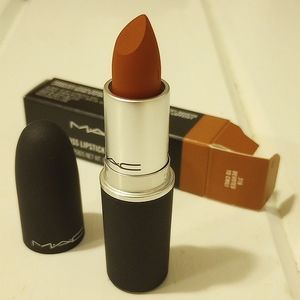 MAC Devoted to Chili No. 316 Powder Kiss Lipstick New 0.1 oz